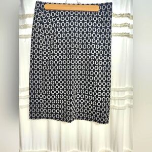 Great condition, size small skirt. Final price